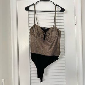 NWT Lulus Black & Gold Bodysuit Size Large.
